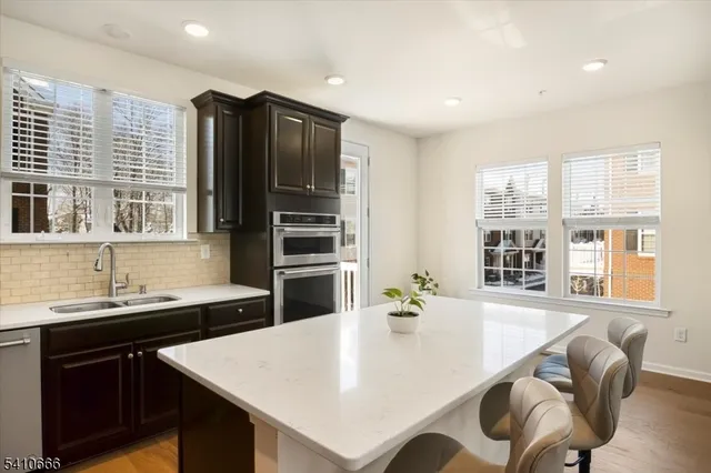 $879,900 | 55 Landmark Lane, Fair Lawn, NJ 07410