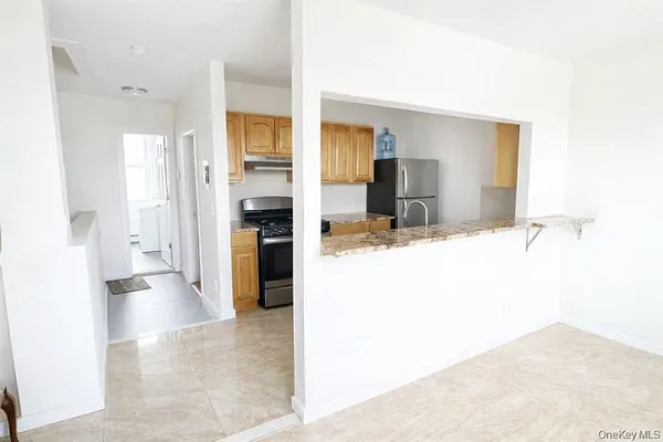 $1,600 | 296 Mill Street, Unit 3, Poughkeepsie, NY 12601