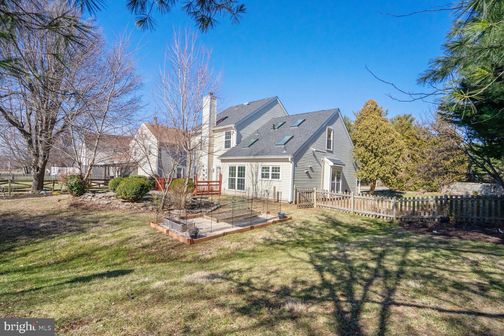 13601 Springhaven Drive Chantilly, VA 20151 - Photo 27 of 30