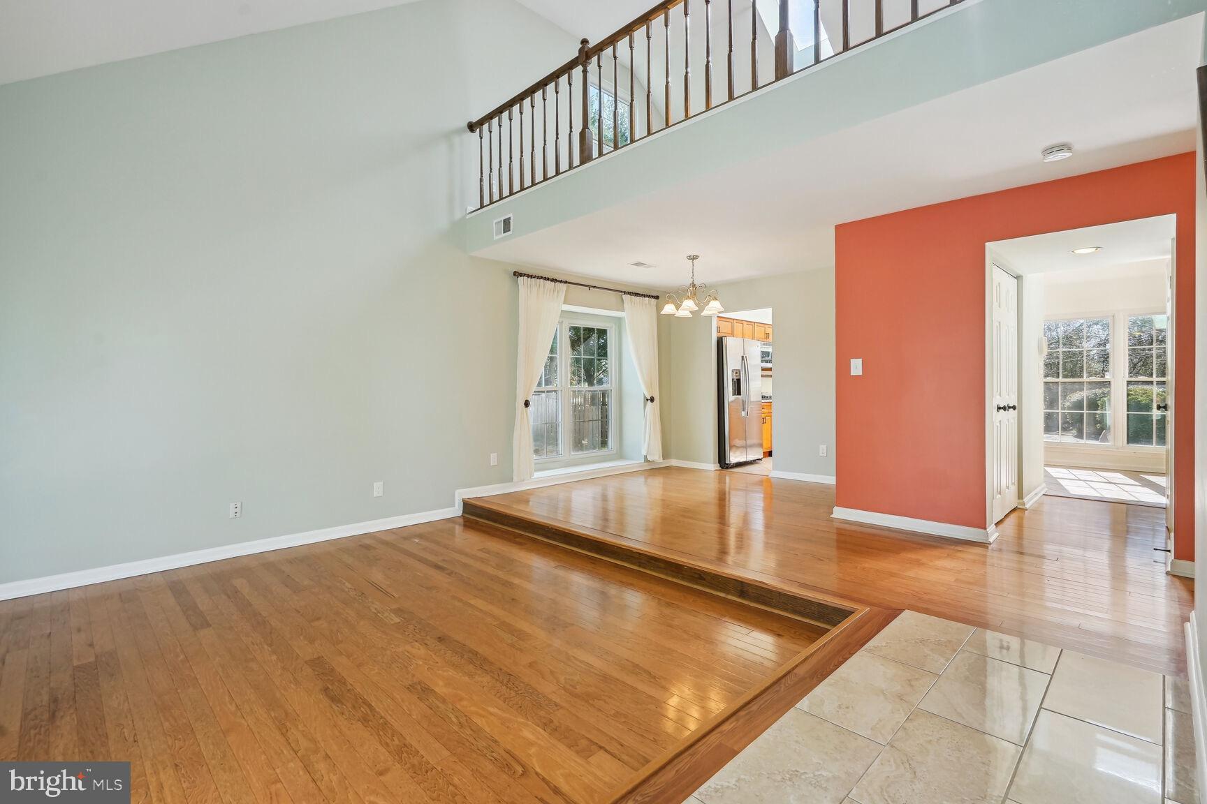 13601 Springhaven Drive Chantilly, VA 20151 - Photo 3 of 30