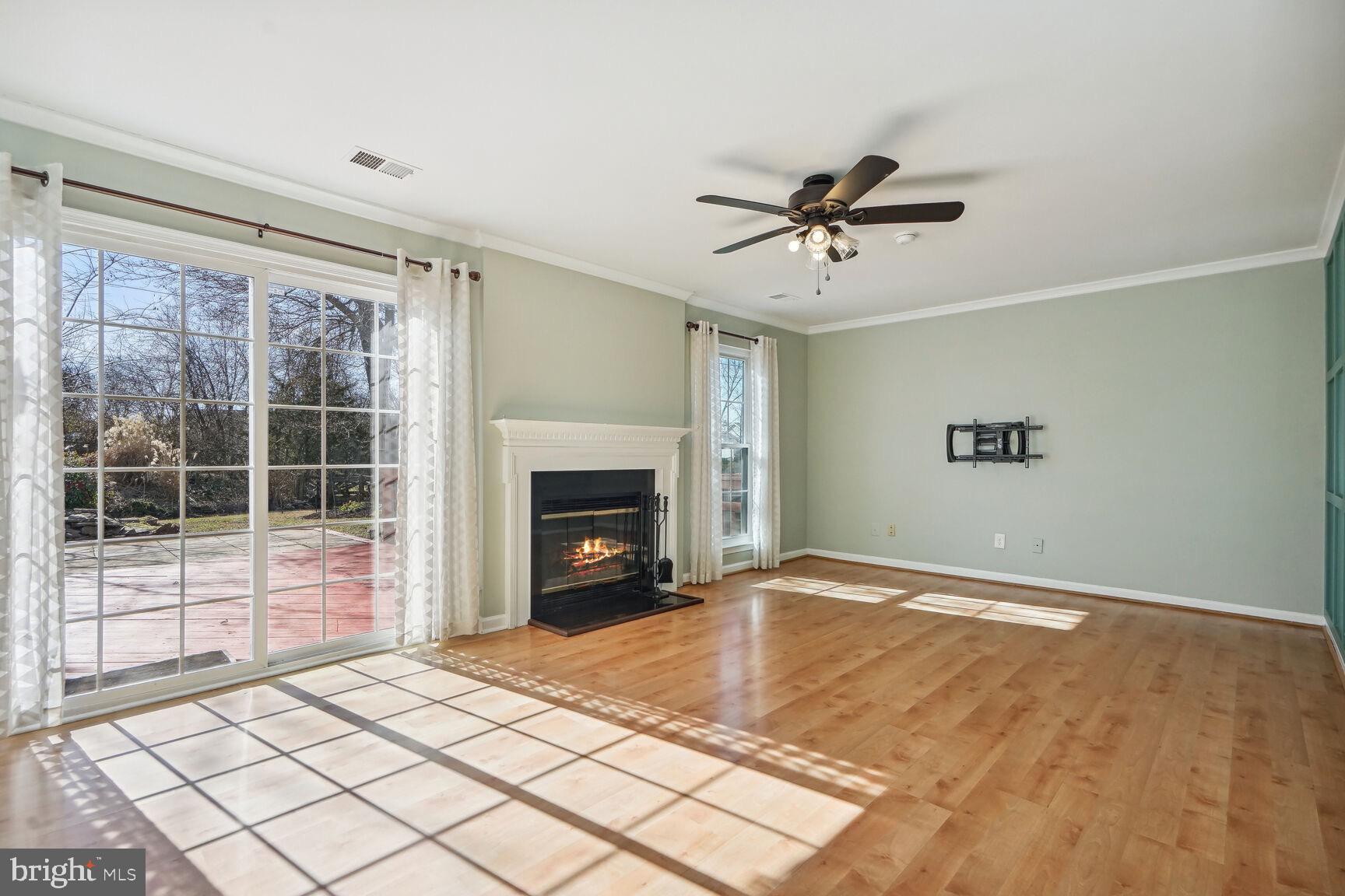 13601 Springhaven Drive Chantilly, VA 20151 - Photo 9 of 30