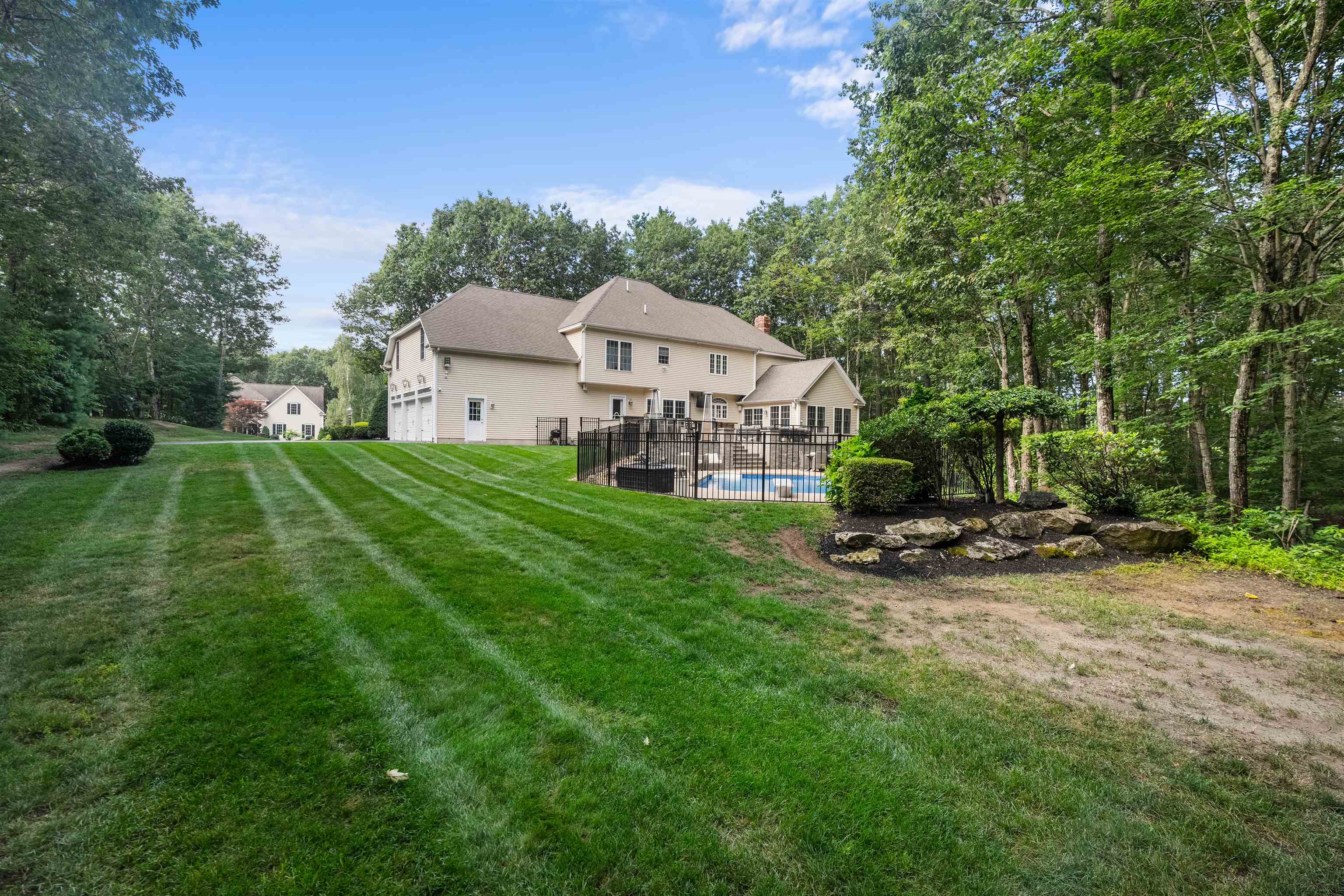 36 Northland Road Windham, NH 03087 - Photo 38 of 50