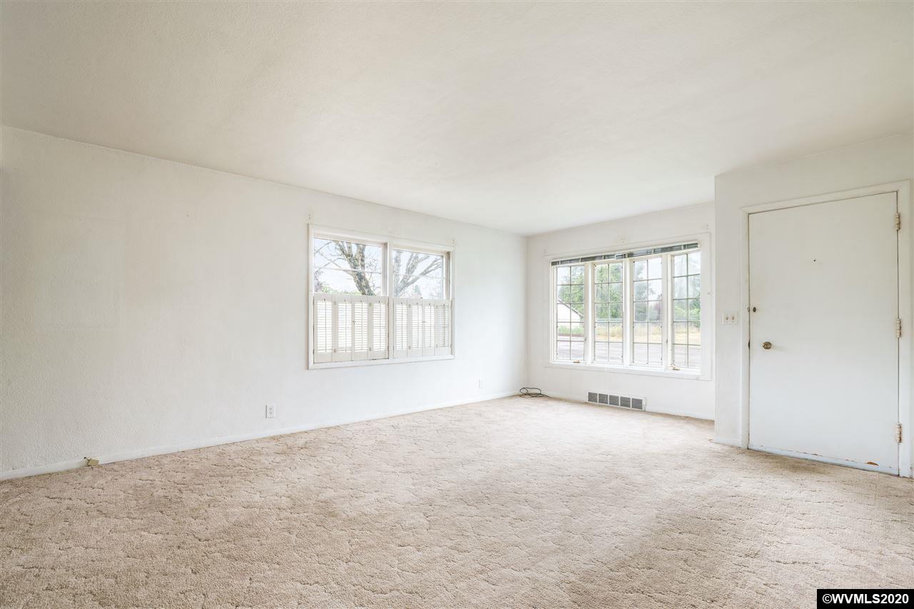 705 Southwest 11th Avenue Albany, OR 97321 - Photo 12 of 37 Gallery Image 12