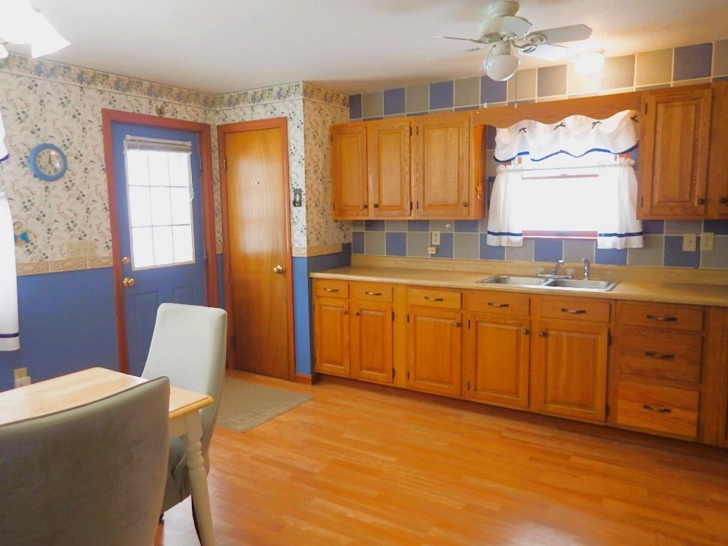 154 Plains Road Pittsford, VT 05763 - Photo 8 of 29