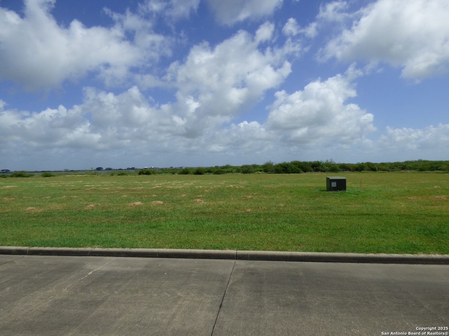 3414 Beachside Boulevard Palacios, TX 77465 - Photo 22 of 22 a view of a lake