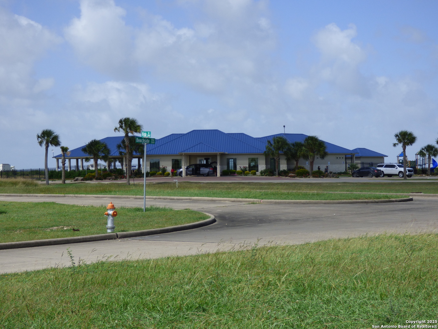 3414 Beachside Boulevard Palacios, TX 77465 - Photo 5 of 22 a view of green field