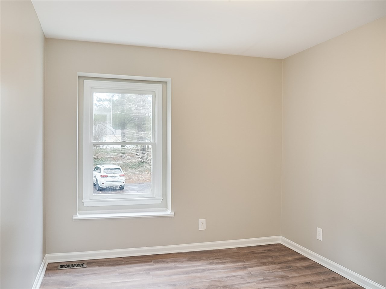 653 Bashford Road Raleigh, NC 27606 - Photo 16 of 20 Photo 16