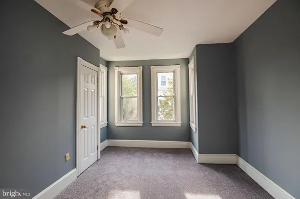 $450,000 | 501 Maple Avenue, Palmyra, NJ 08065