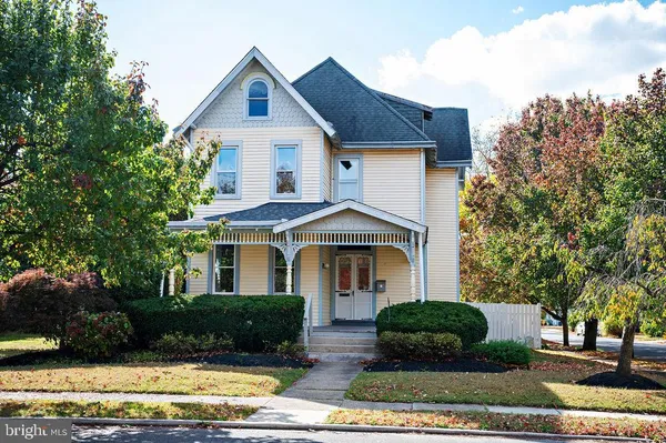 $450,000 | 501 Maple Avenue, Palmyra, NJ 08065