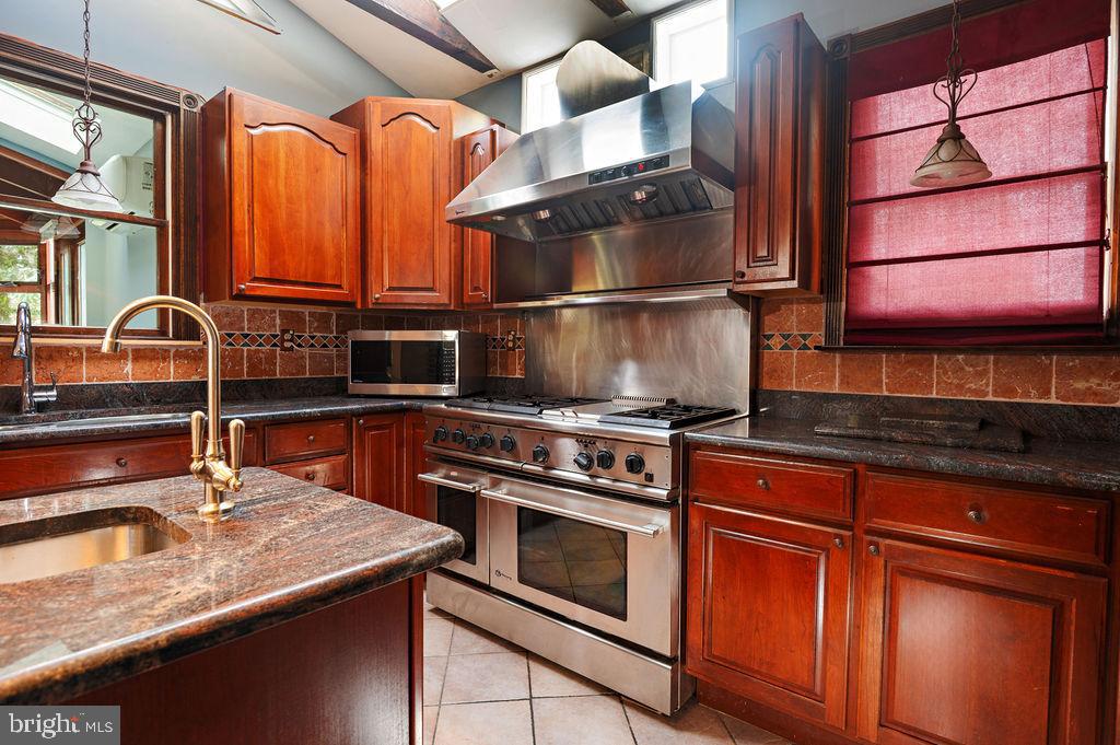 501 Maple Avenue Palmyra, NJ 08065 - Photo 10 of 36