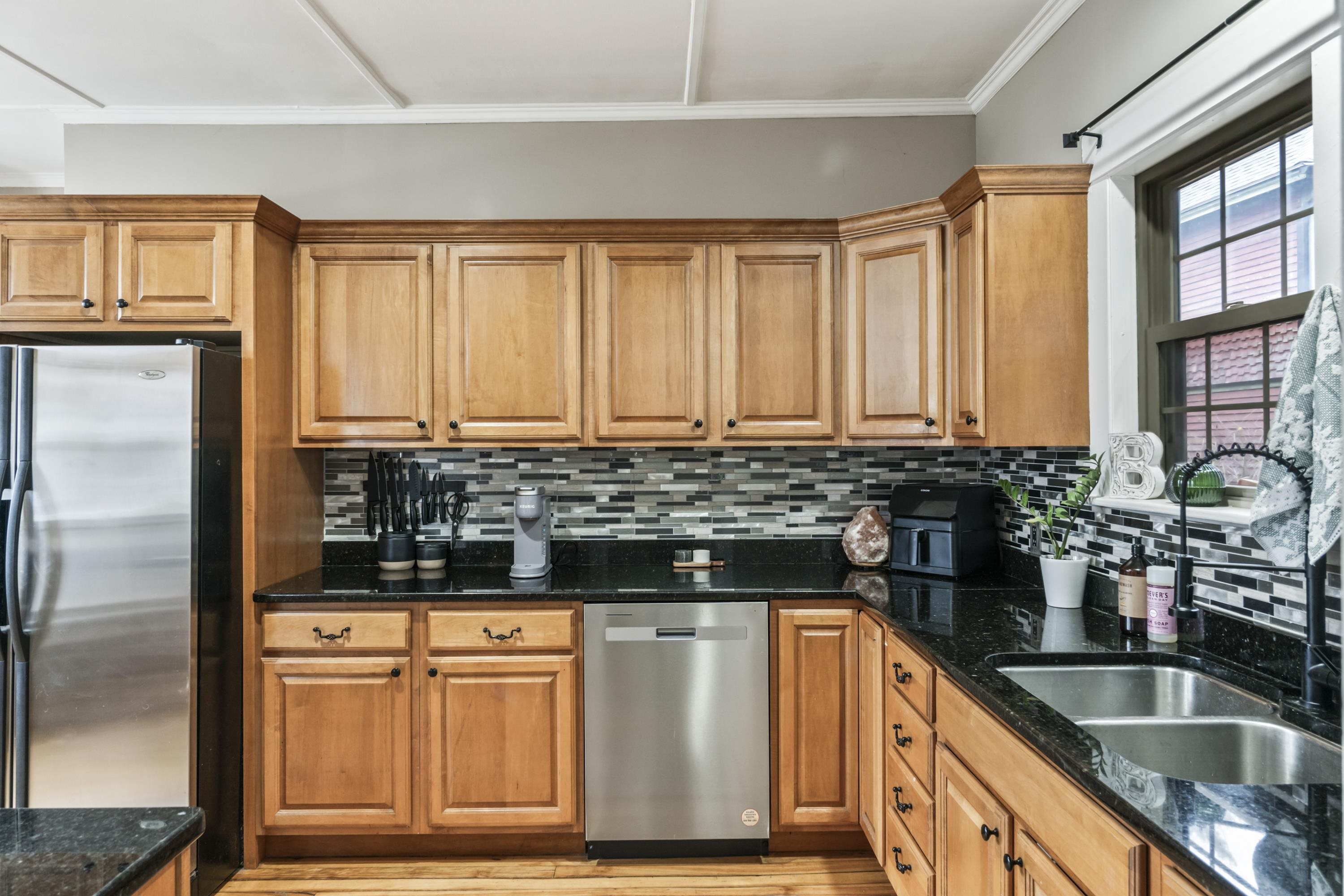 87 Charles Street, Unit 2 Rochester, NH 03867 - Photo 28 of 49