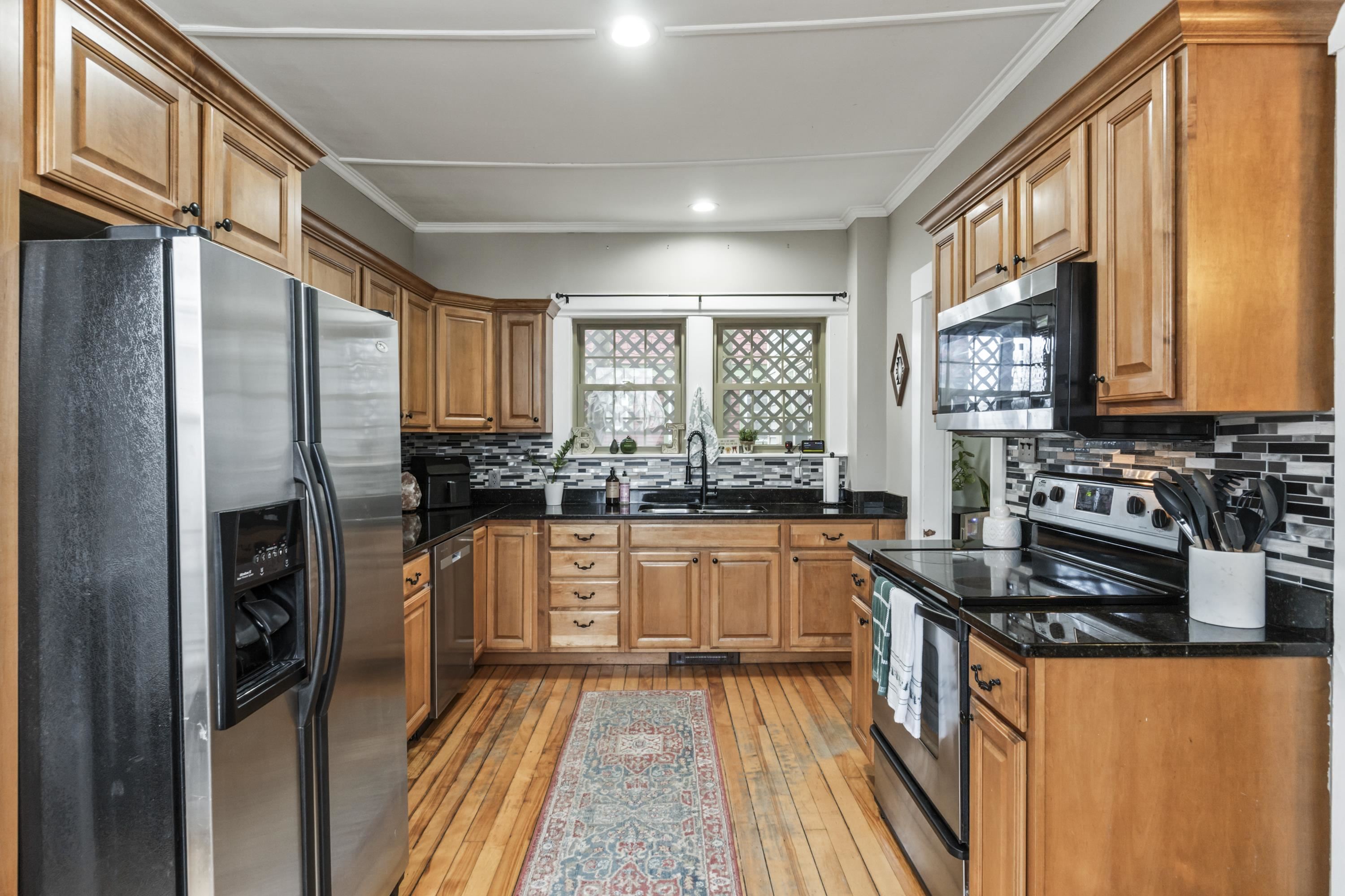 87 Charles Street, Unit 2 Rochester, NH 03867 - Photo 31 of 49