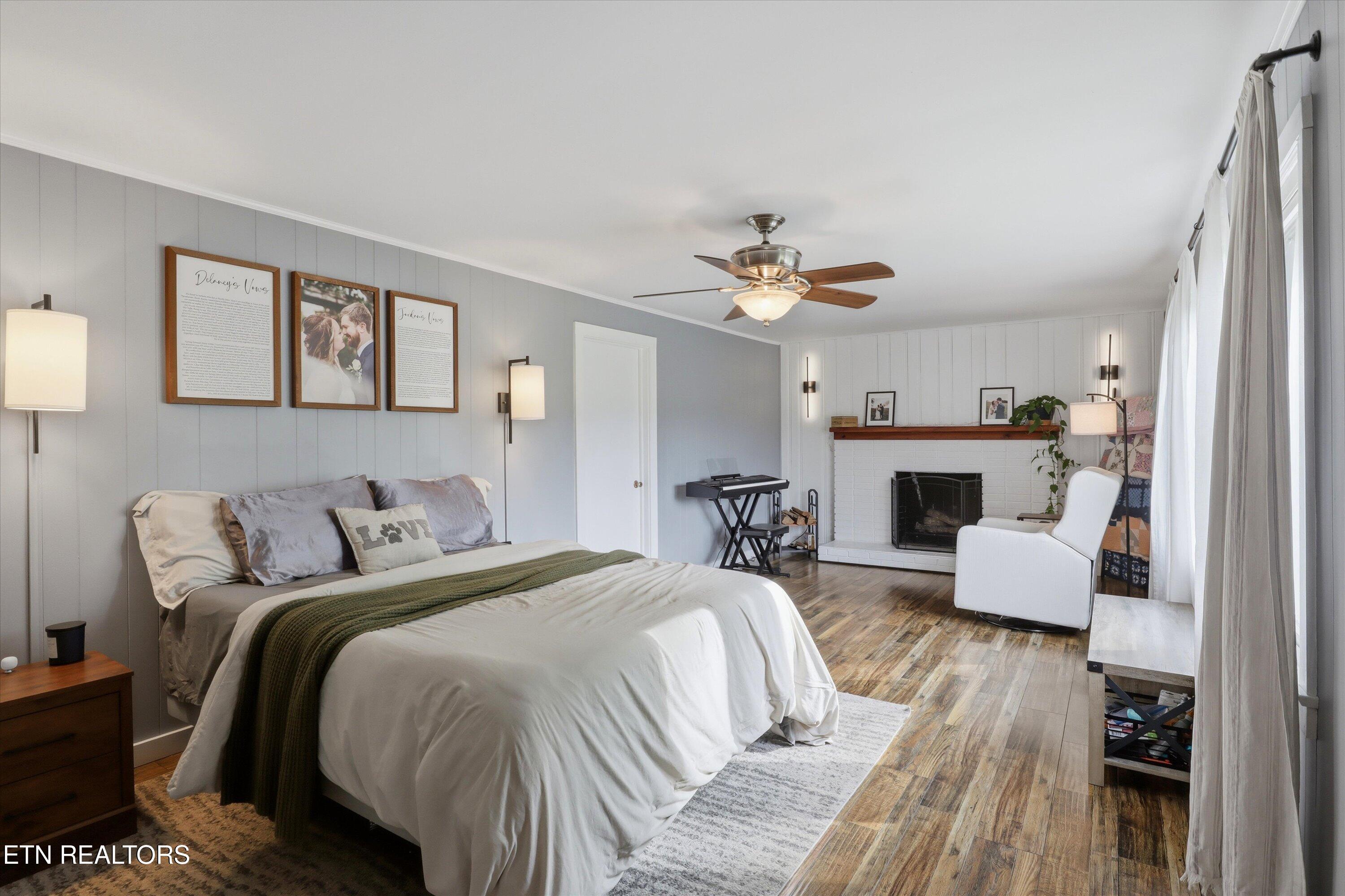 224 West Millers Cove Road Walland, TN 37886 - Photo 18 of 39 Primary Bedroom