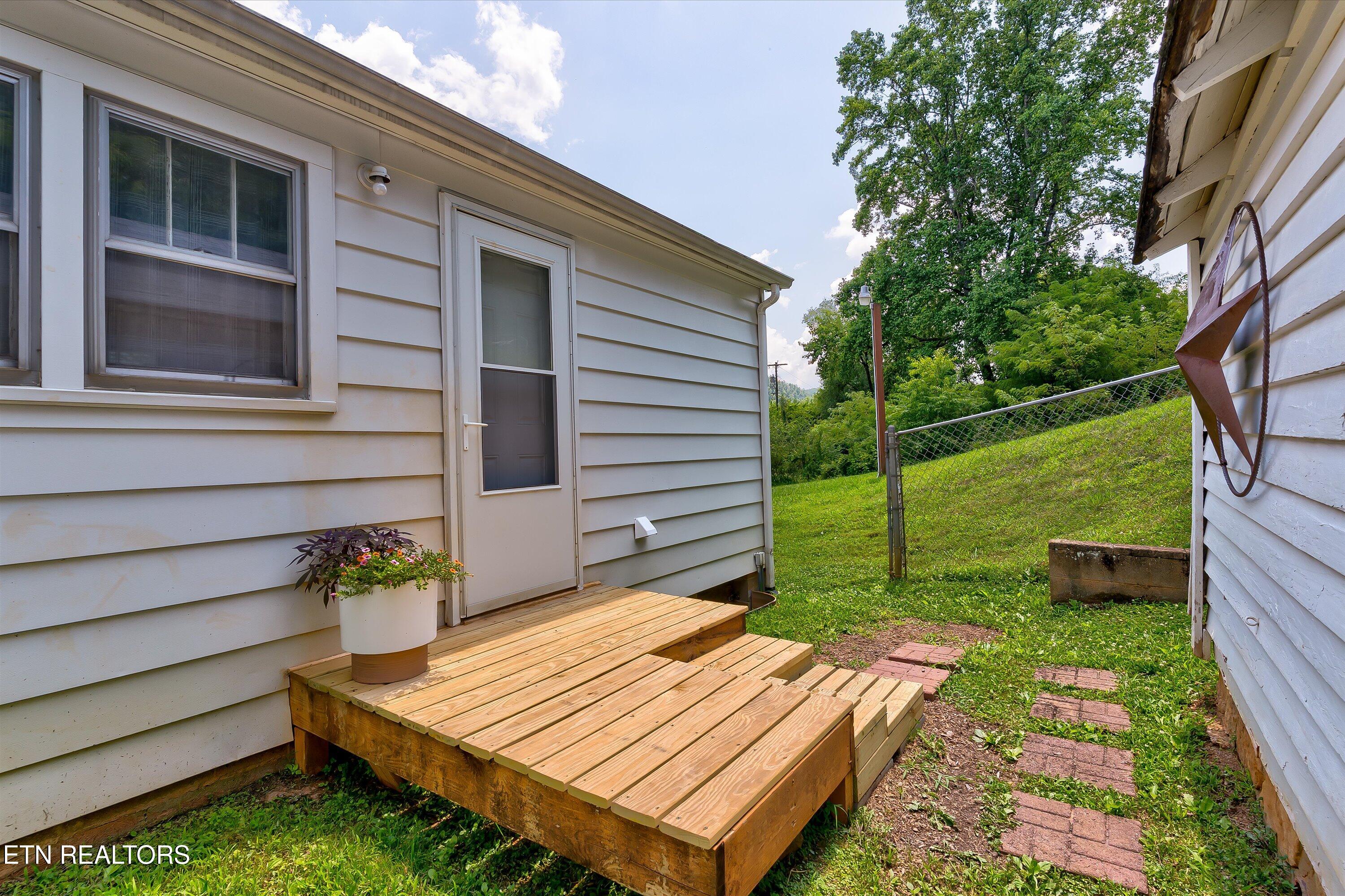 224 West Millers Cove Road Walland, TN 37886 - Photo 30 of 39 Back Porch
