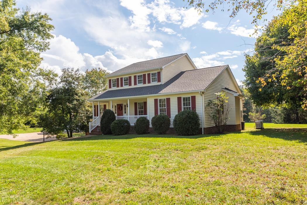 1275 Ladd Road Waynesboro, VA 22980 - Photo 4 of 75 a front view of house with yard and green space