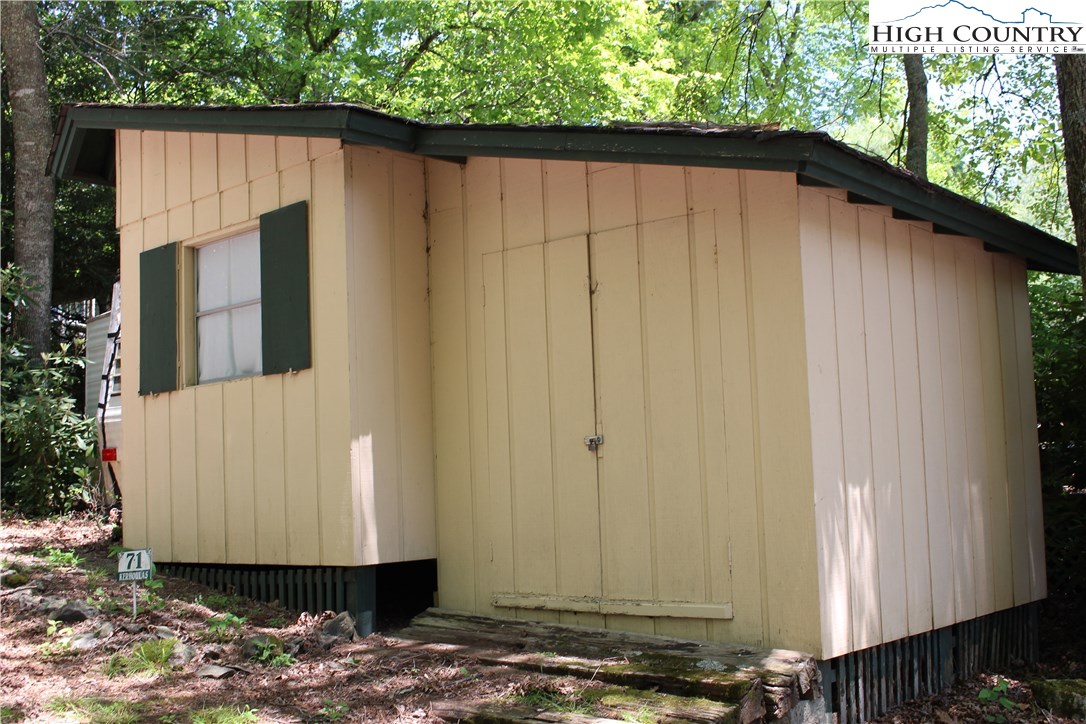 71 Spruce Pine Road Newland, NC 28657 - Photo 2 of 3 Gallery Image 2