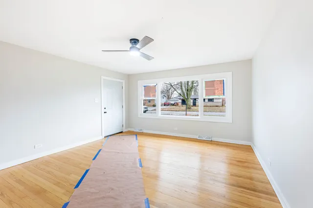 $169,900 | 16309 Plymouth Drive, Markham, IL 60428