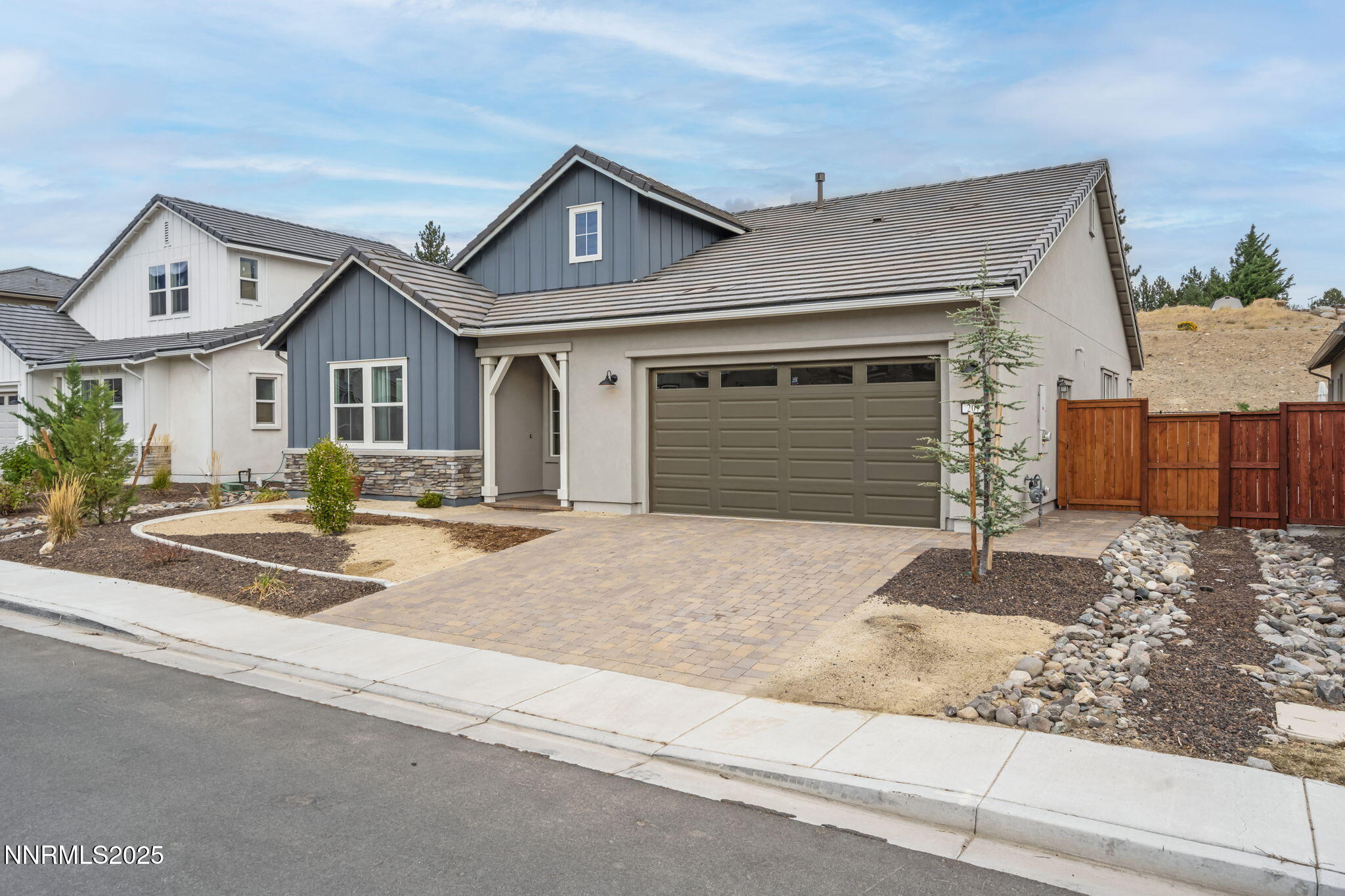 207 Commodore Drive Reno, NV 89439 - Photo 3 of 26 3-web-or-mls-_DSC4106