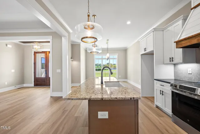 $774,777 | 2560 Lassiter Road, Four Oaks, NC 27524