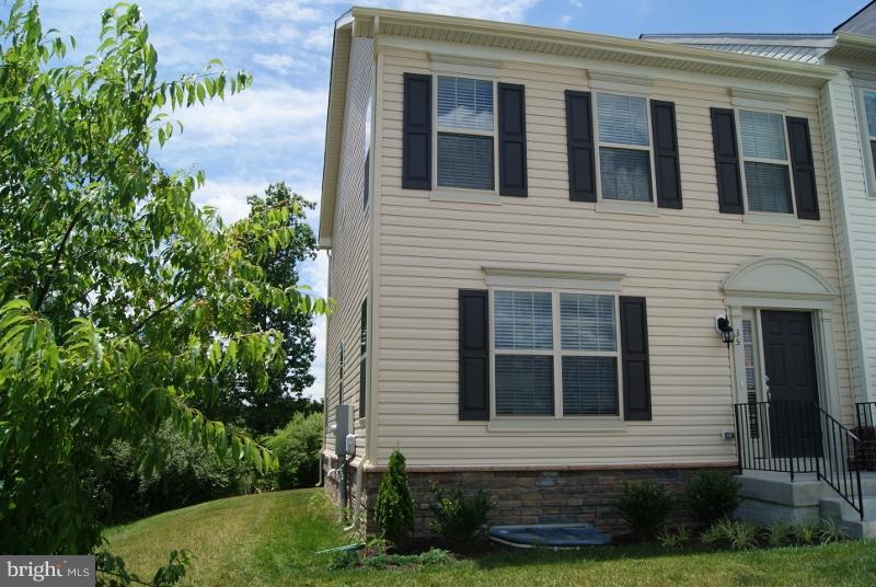 35 Driver Square Front Royal, VA 22630 - Photo 1 of 21 Exterior (Front)