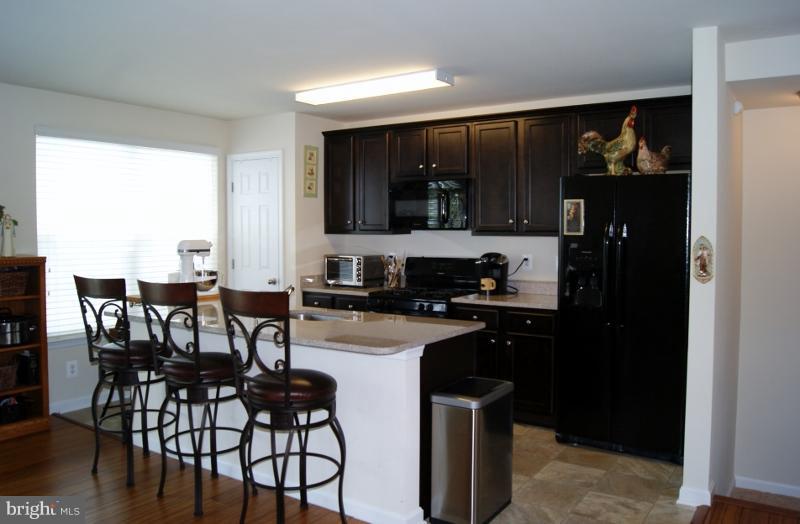 35 Driver Square Front Royal, VA 22630 - Photo 9 of 21 Kitchen
