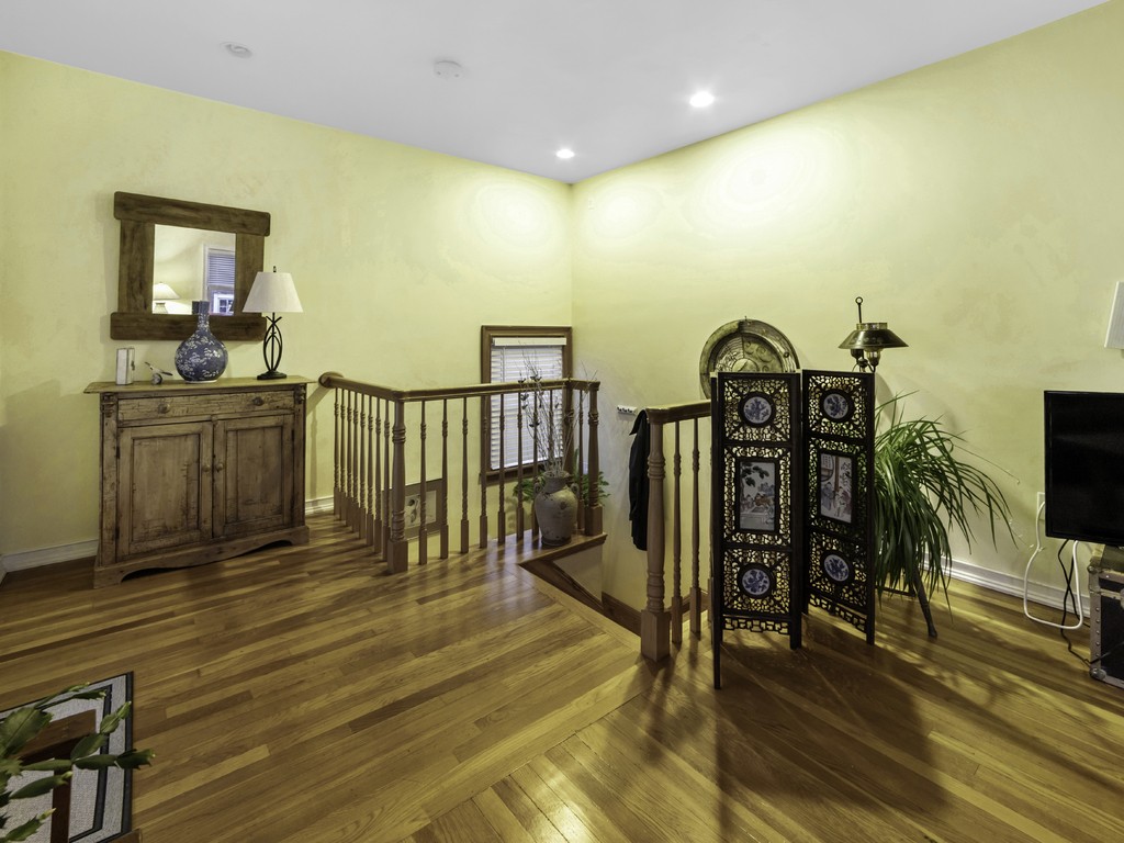 98-100 Rossmore Road, Unit 3 Boston, MA 02130 - Photo 3 of 17