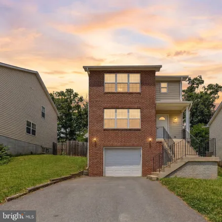 $599,000 | 9512 McKinley Avenue, Manassas, VA 20110