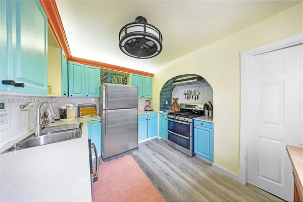 $6,900 | 1840 Tigertail Avenue, Miami, FL 33133