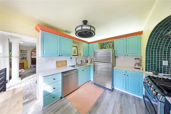 $6,900 | 1840 Tigertail Avenue, Miami, FL 33133