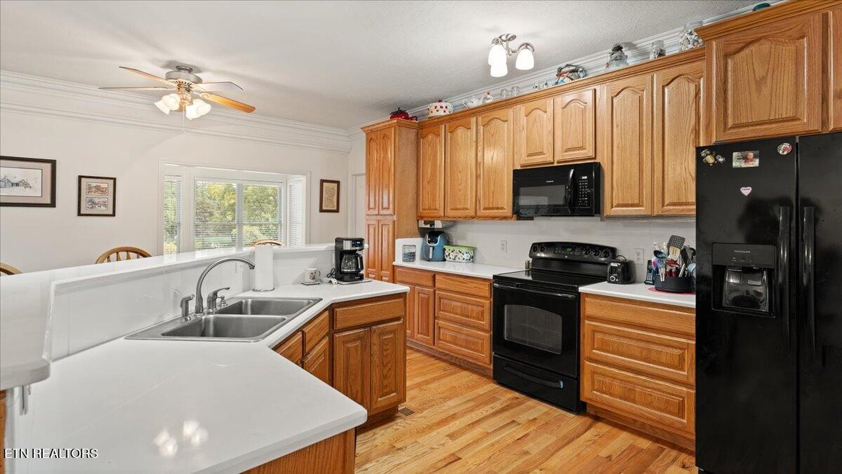 915 Smokey Mountain Queen Road Sevierville, TN 37876 - Photo 11 of 48 Gallery Image 11