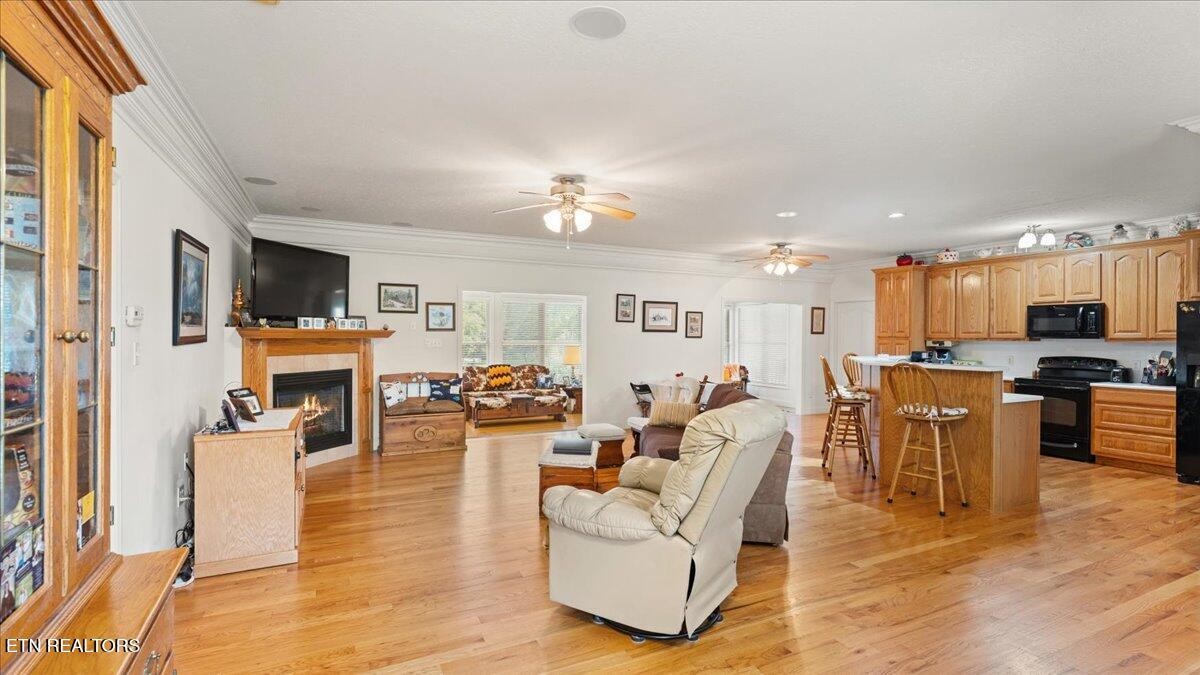 915 Smokey Mountain Queen Road Sevierville, TN 37876 - Photo 6 of 48 Gallery Image 6