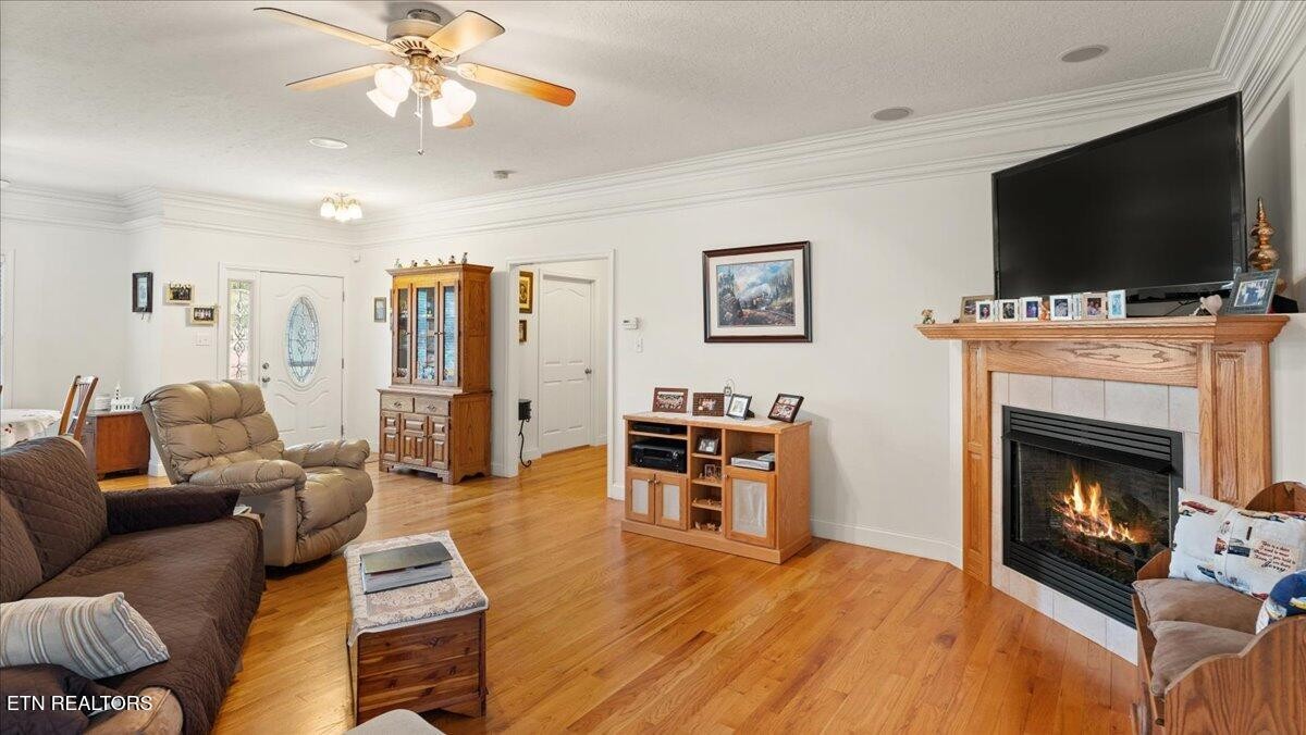 915 Smokey Mountain Queen Road Sevierville, TN 37876 - Photo 7 of 48 Gallery Image 7