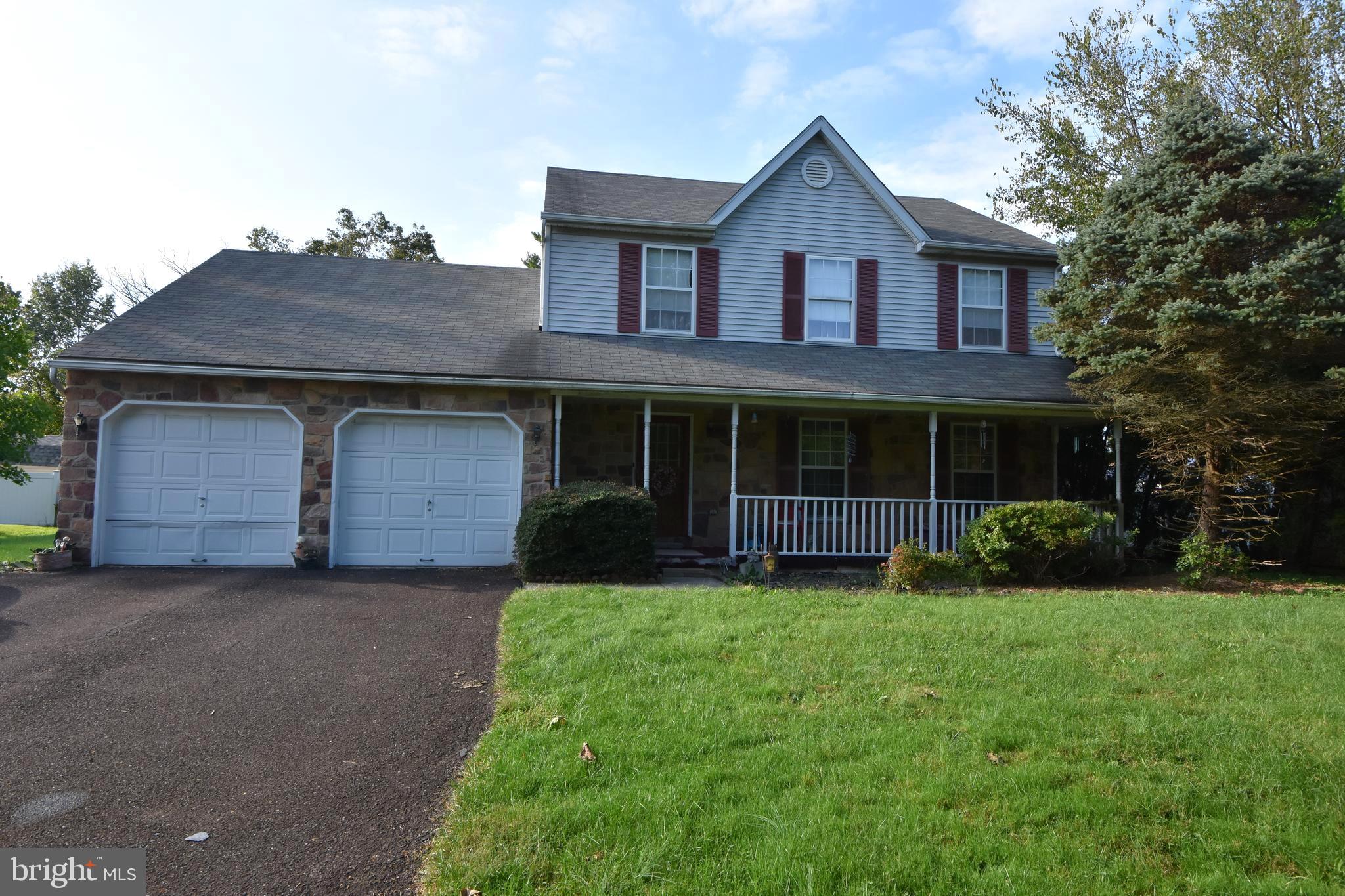 1002 West Orvilla Road Hatfield, PA 19440 - Photo 1 of 25 Gallery Image 1