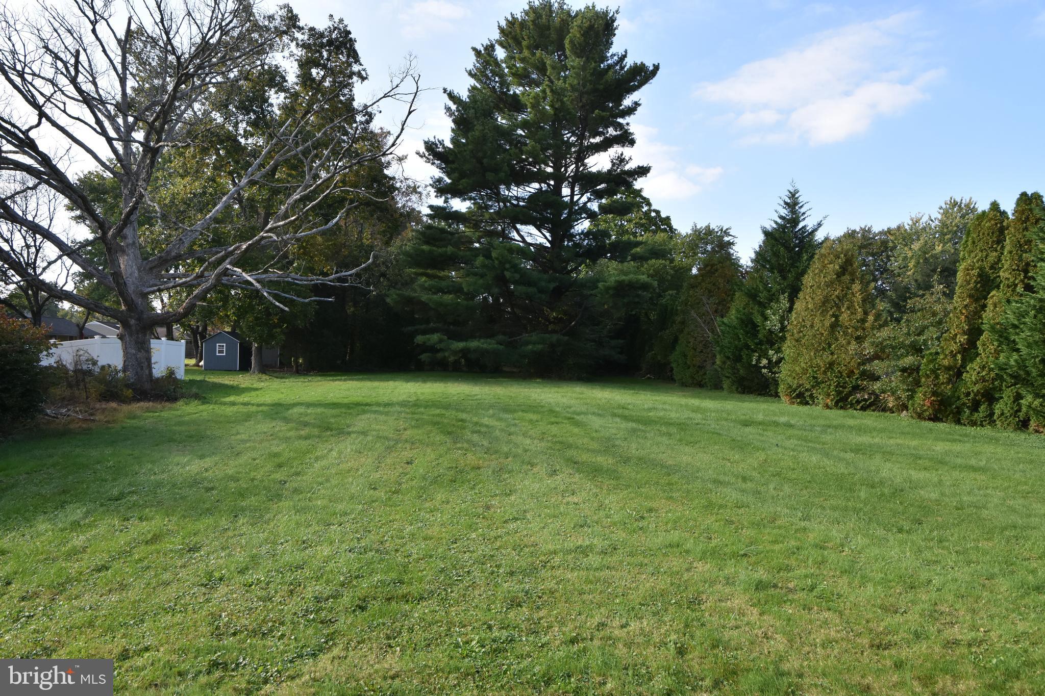 1002 West Orvilla Road Hatfield, PA 19440 - Photo 4 of 25 Gallery Image 4
