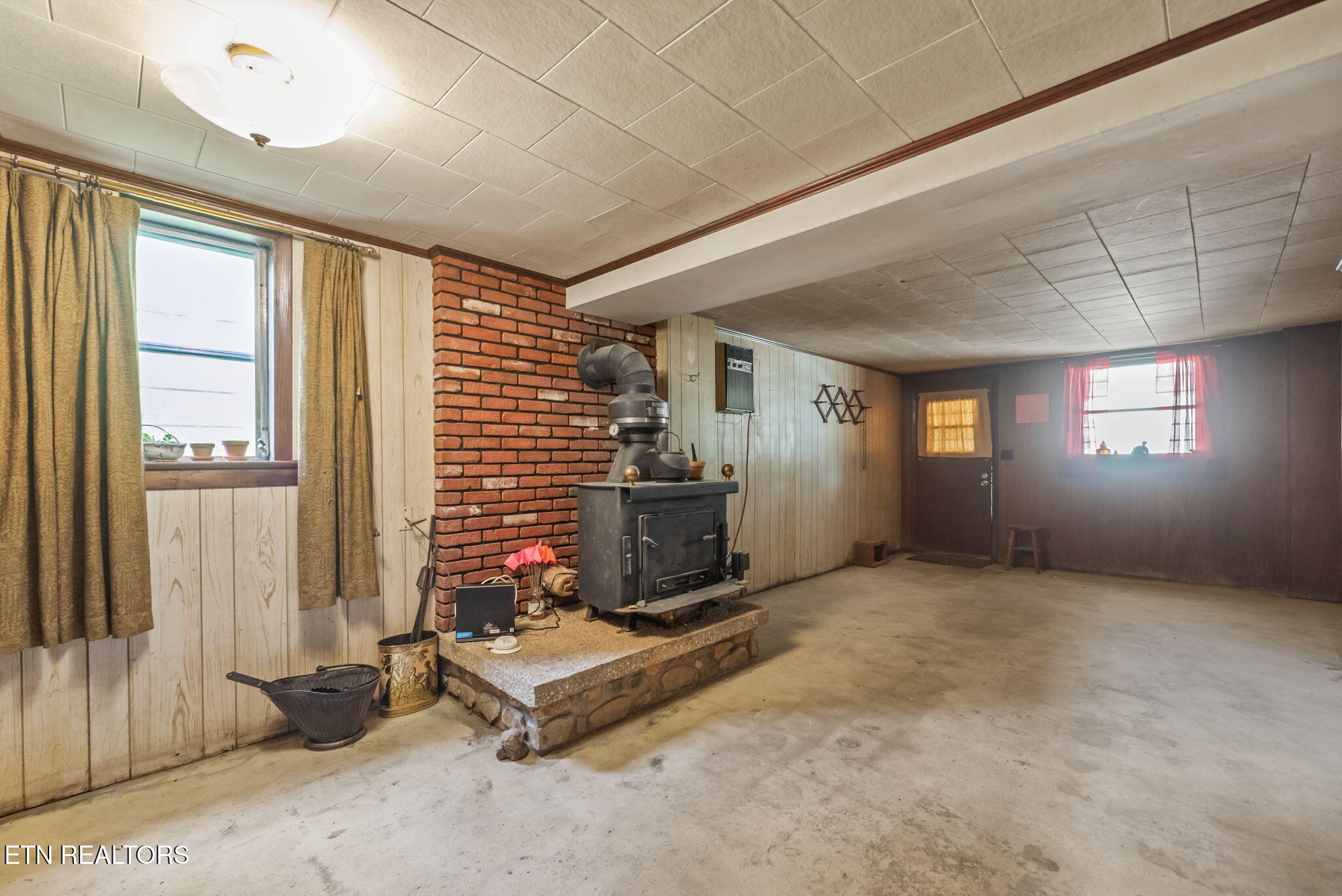 6109 Magazine Road Knoxville, TN 37920 - Photo 22 of 30 22 Rec Room in Basement