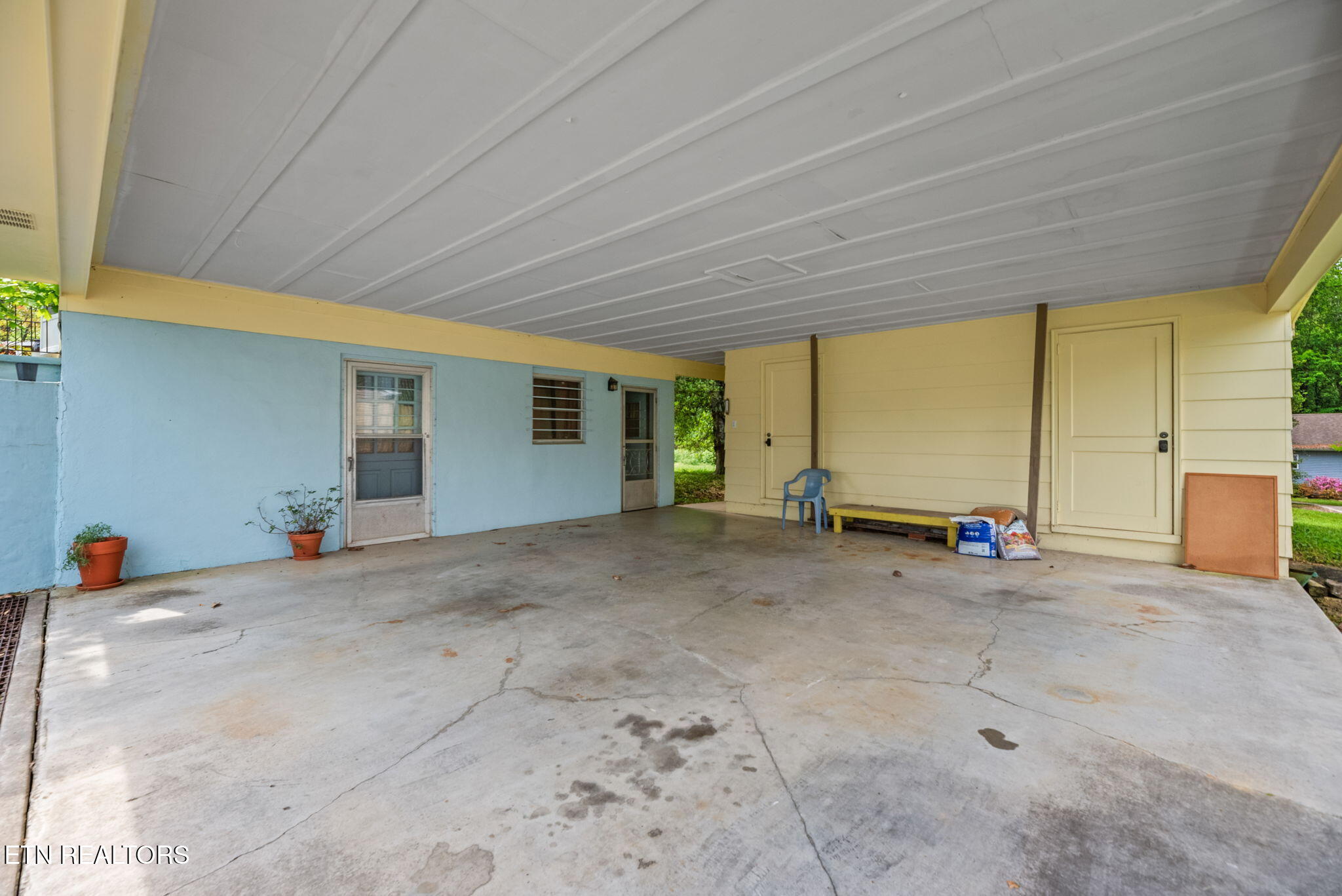 6109 Magazine Road Knoxville, TN 37920 - Photo 24 of 30 24 24'x24' Carport with Locked Storage