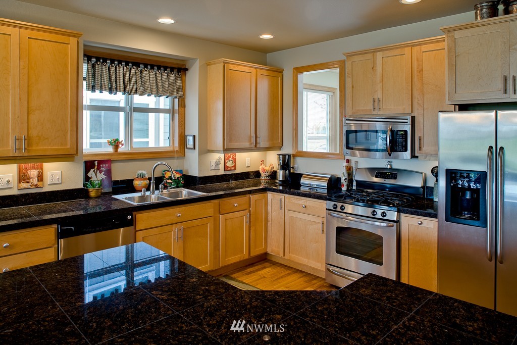 8856 Depot Road, Unit B Lynden, WA 98264 - Photo 6 of 14