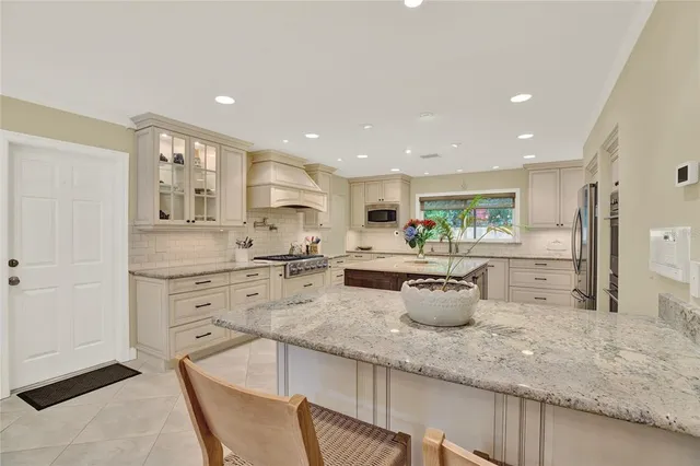 $999,000 | 430 Wildwood Way, Belleair, FL 33756