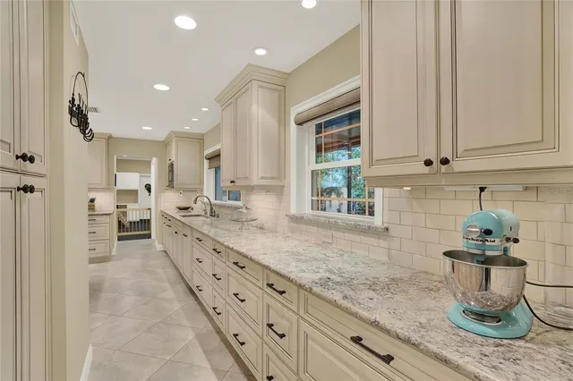 $999,000 | 430 Wildwood Way, Belleair, FL 33756