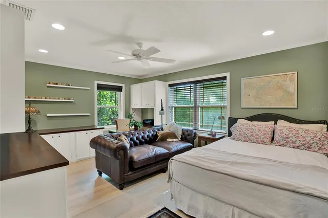 $999,000 | 430 Wildwood Way, Belleair, FL 33756