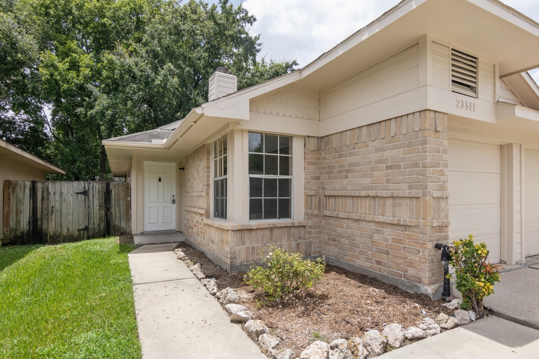 23511 Tree House Lane Spring, TX 77373 - Photo 2 of 20 Gallery Image 2