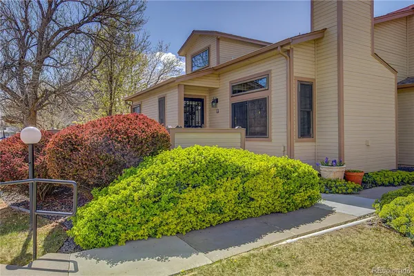 $525,000 | 9115 West Cedar Drive, Unit F, Lakewood, CO 80226