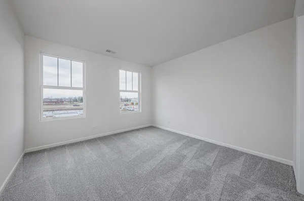 $3,200 | 535 Watercress Drive, Unit 535, Aurora, IL 60504