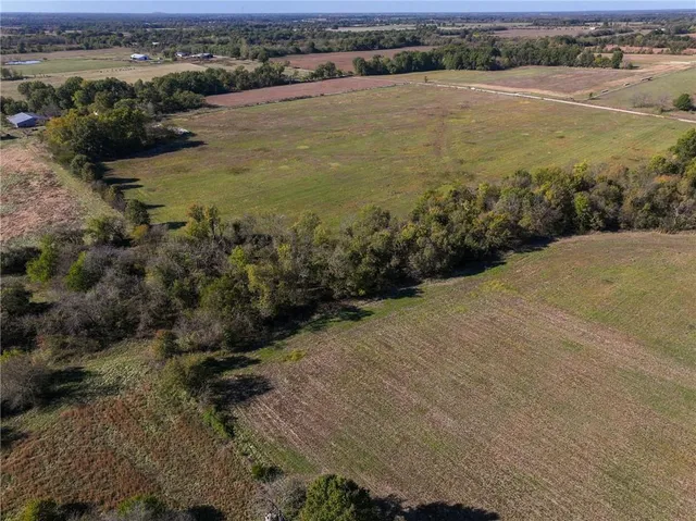 $743,500 | Tbd Southeast 10th Road, Golden City, MO 64748