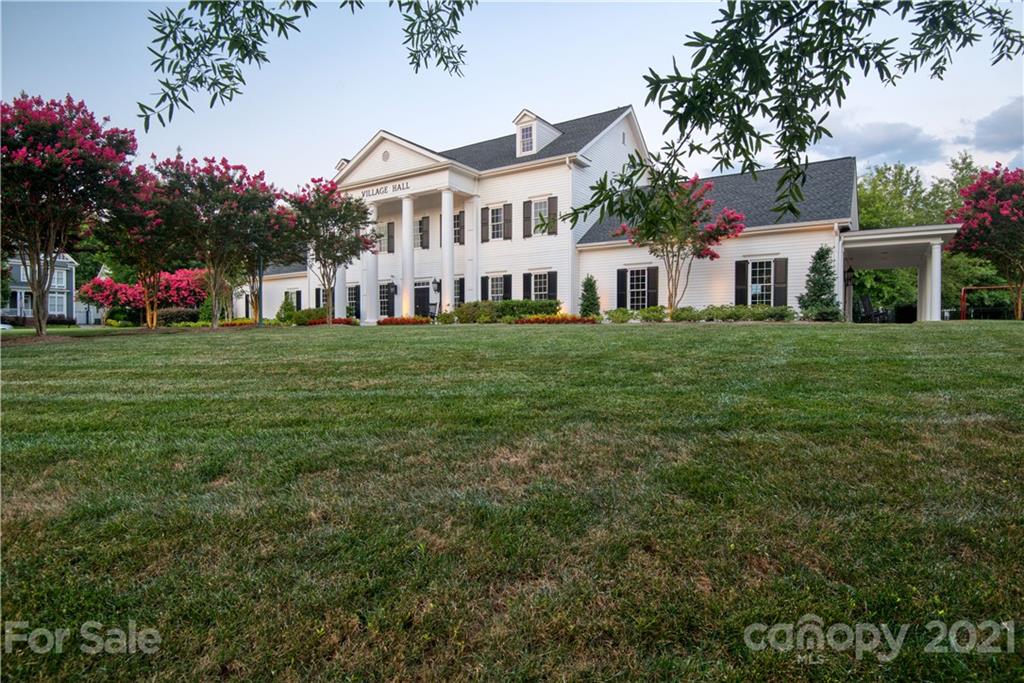 3547 Richard's Crossing Fort Mill, SC 29708 - Photo 40 of 41 a front view of a house with a garden