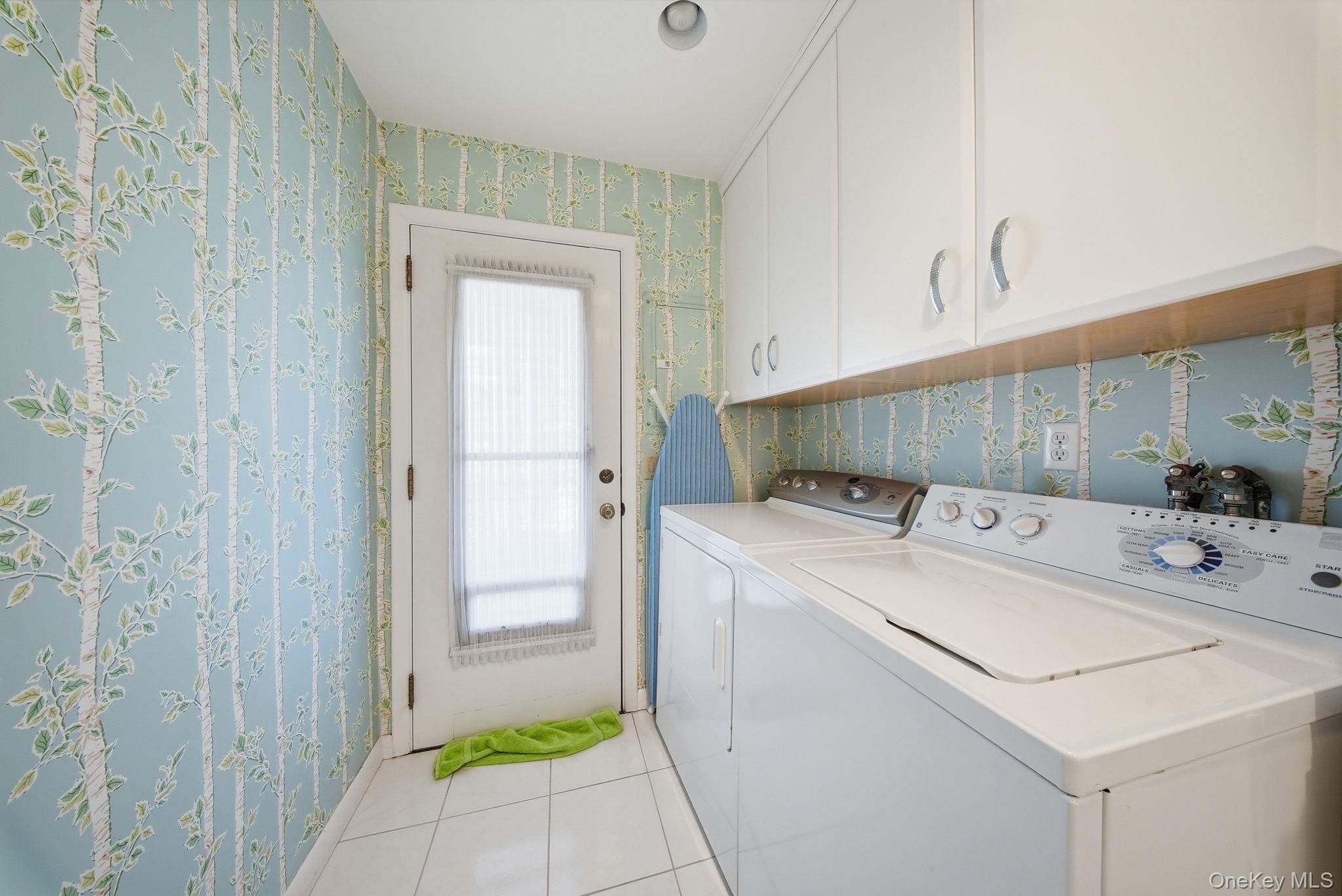736 Highway 94 Warwick, NY 10921 - Photo 30 of 49 a utility room with dryer and washer