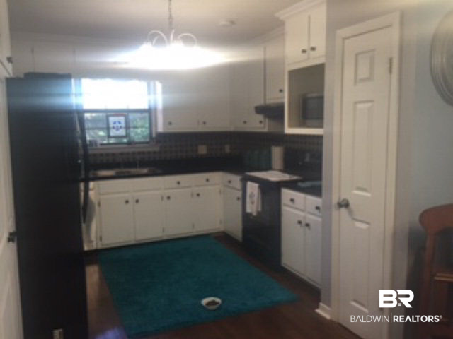 207 Maplewood Loop Daphne, AL 36526 - Photo 9 of 29 Kitchen