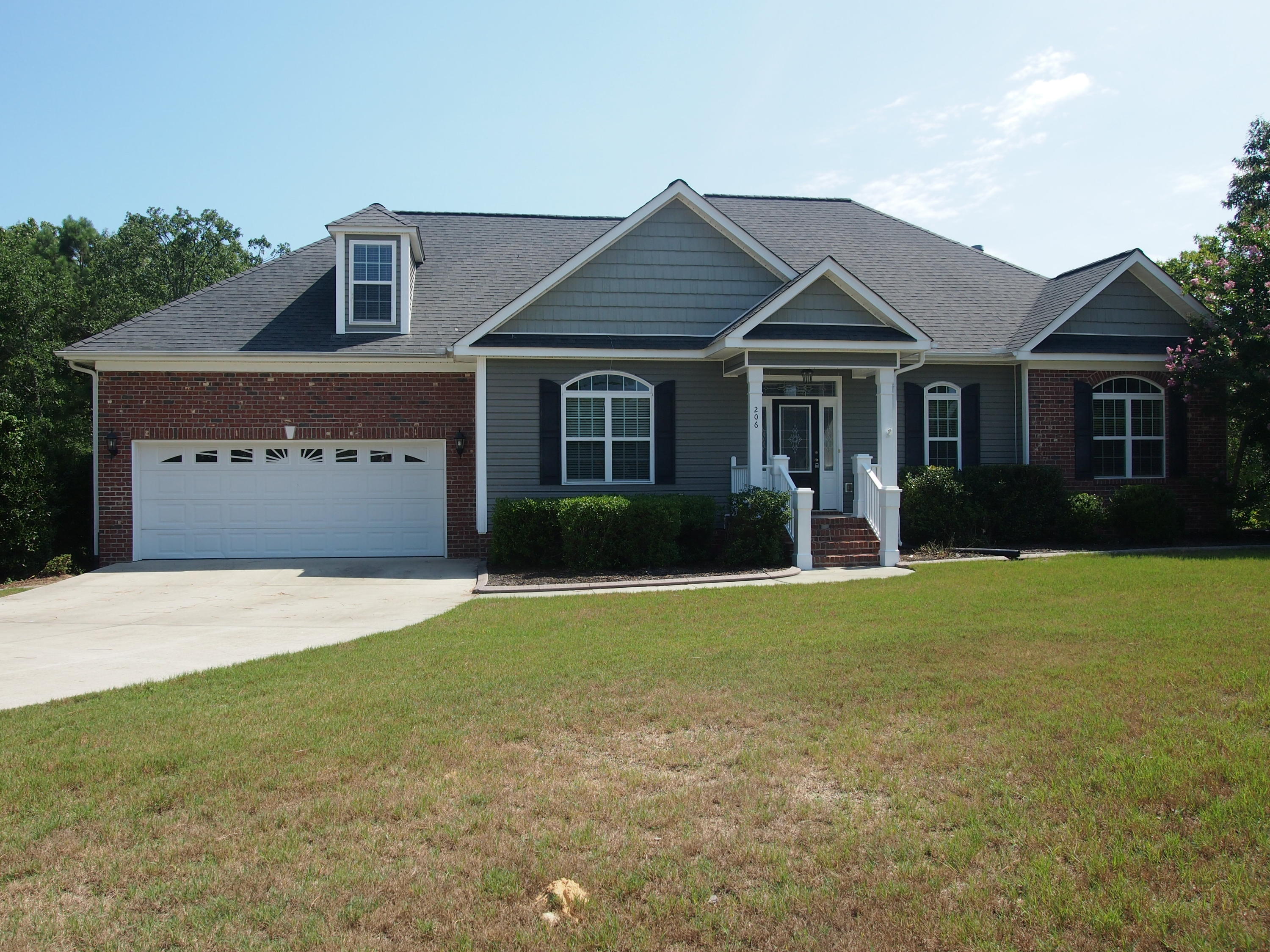 206 Sandy Springs Road Aberdeen, NC 28315 - Photo 4 of 30 P1013986