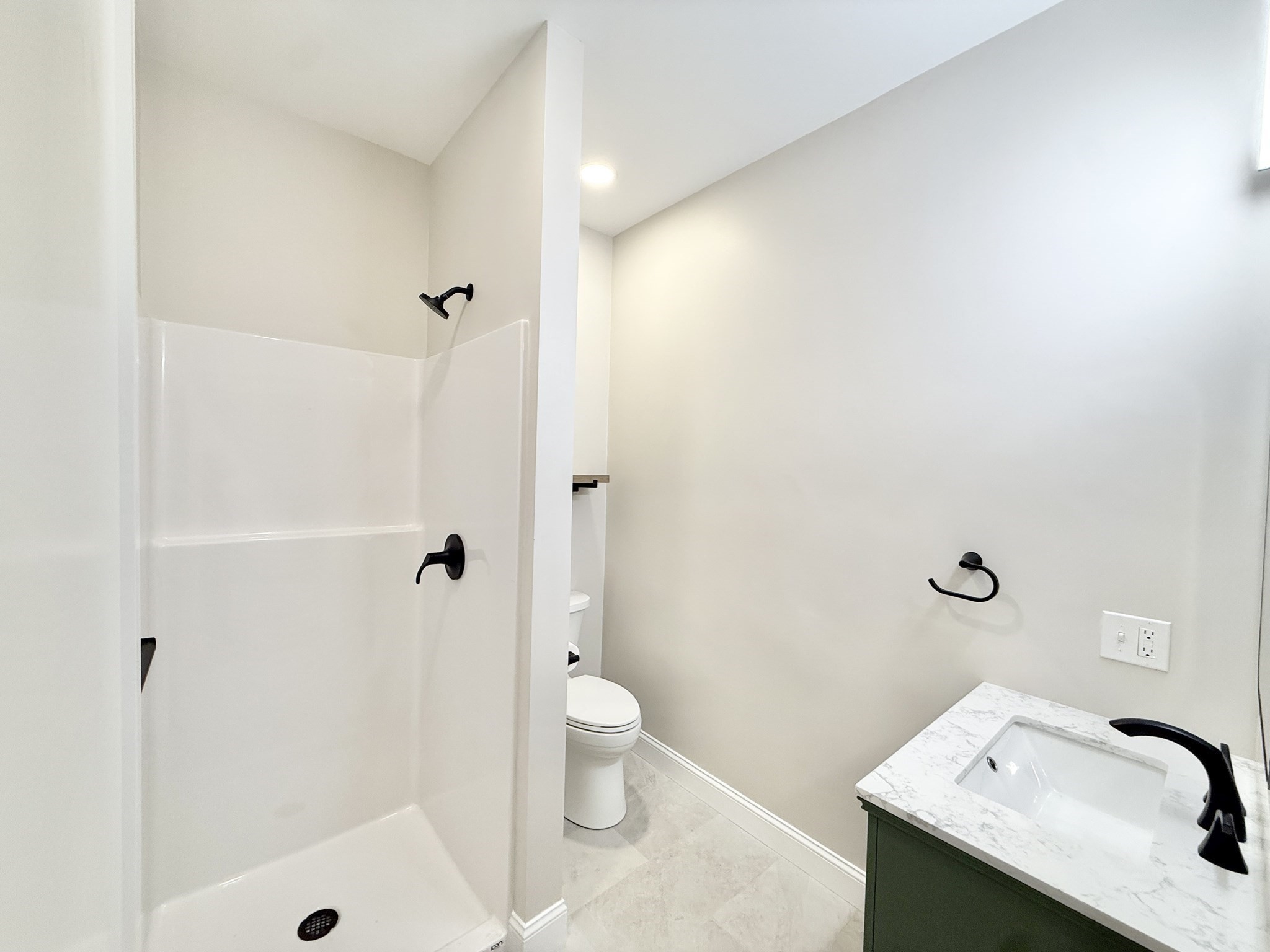 33 Tyng Road Tyngsborough, MA 01879 - Photo 23 of 41 Gallery Image 23