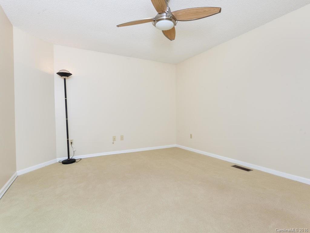 52 Bee Ridge Road Asheville, NC 28803 - Photo 13 of 24 Gallery Image 13